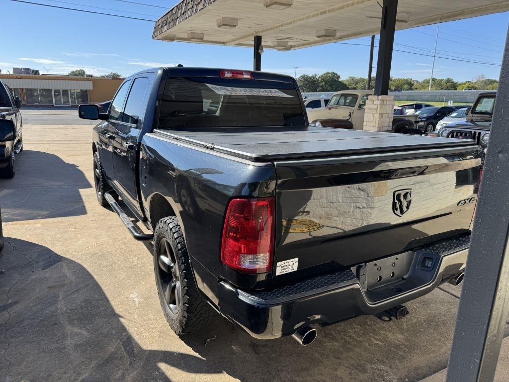 RAM 1500 Tradesman Crew Cab SWB 4WD 2015