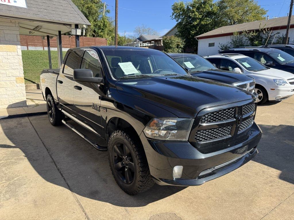 RAM 1500 Tradesman Crew Cab SWB 4WD 2015
