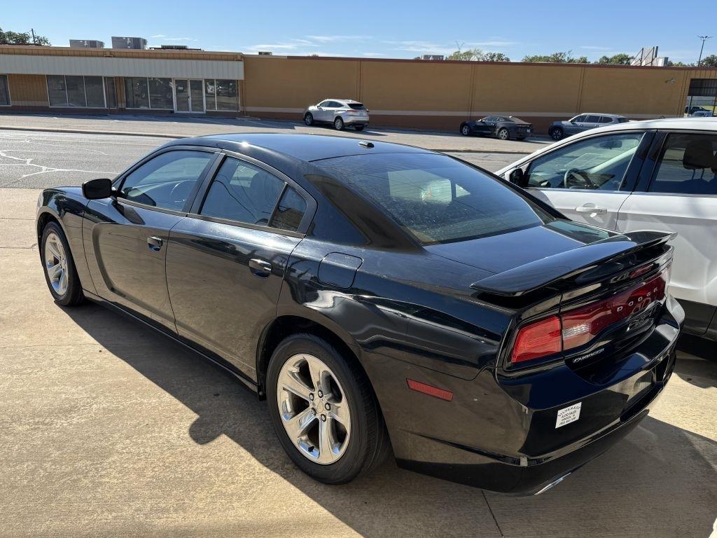 Dodge Charger SE 2013