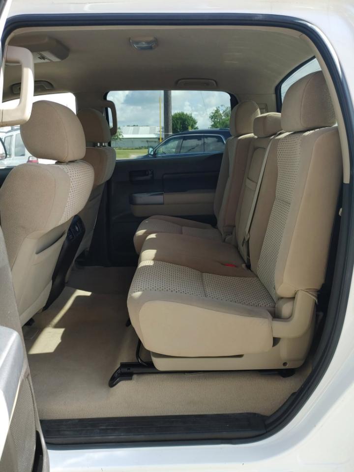 Toyota Tundra  2010