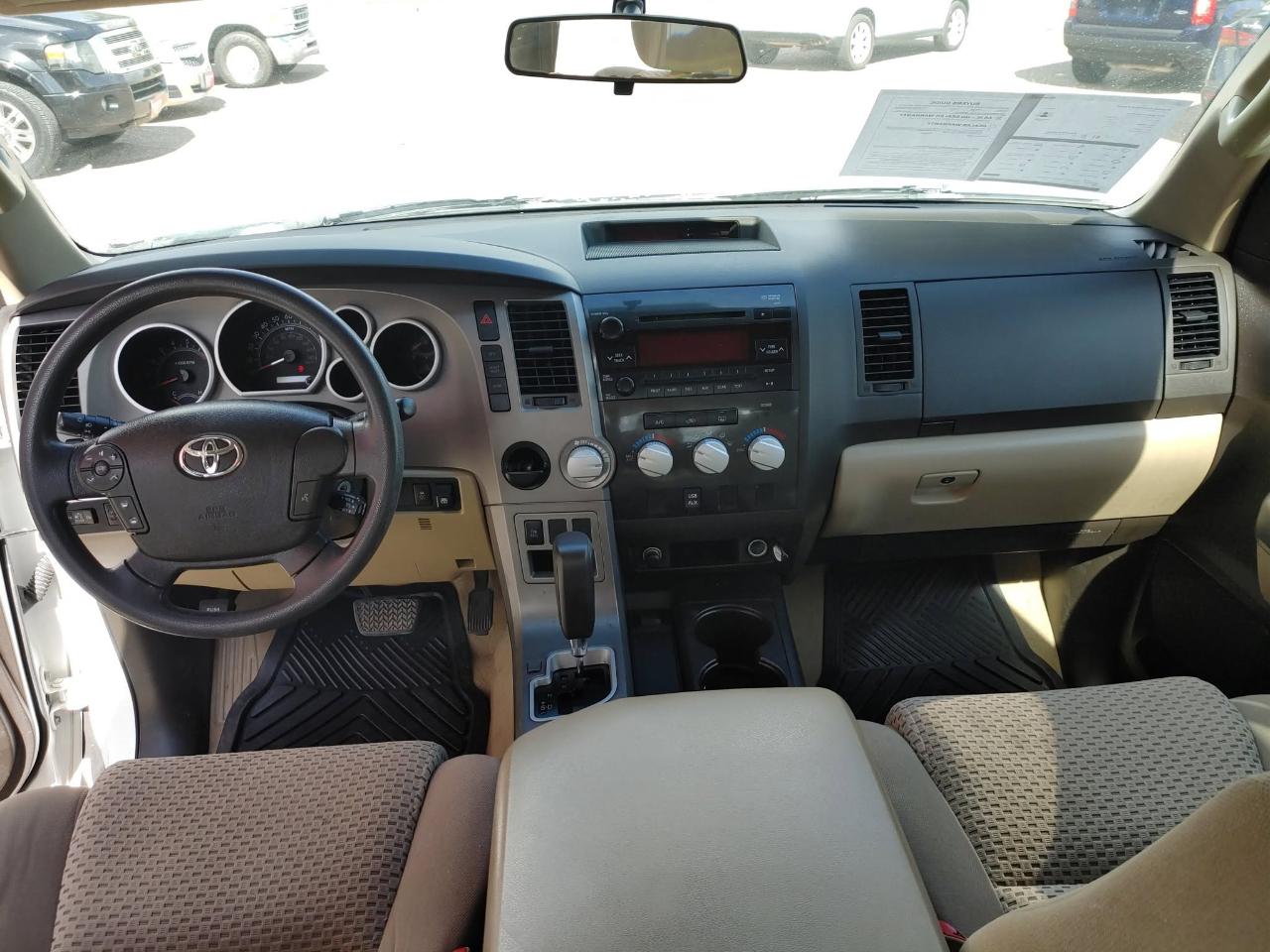 Toyota Tundra  2010