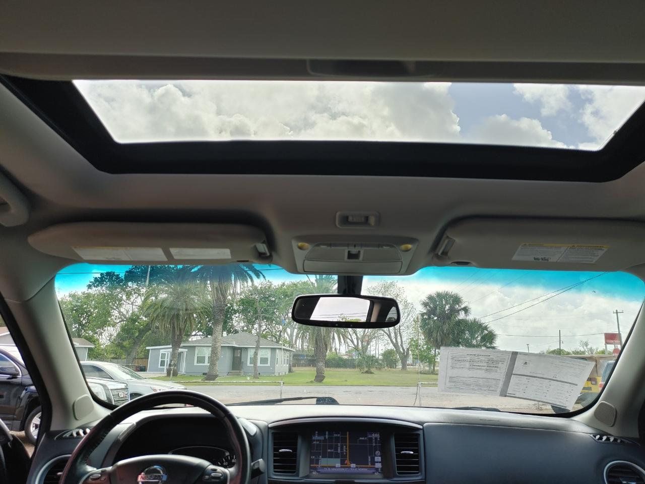 Nissan Pathfinder  2014