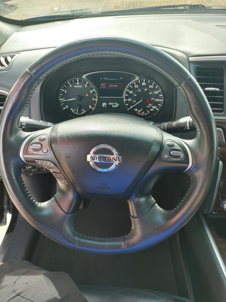 Nissan Pathfinder  2014