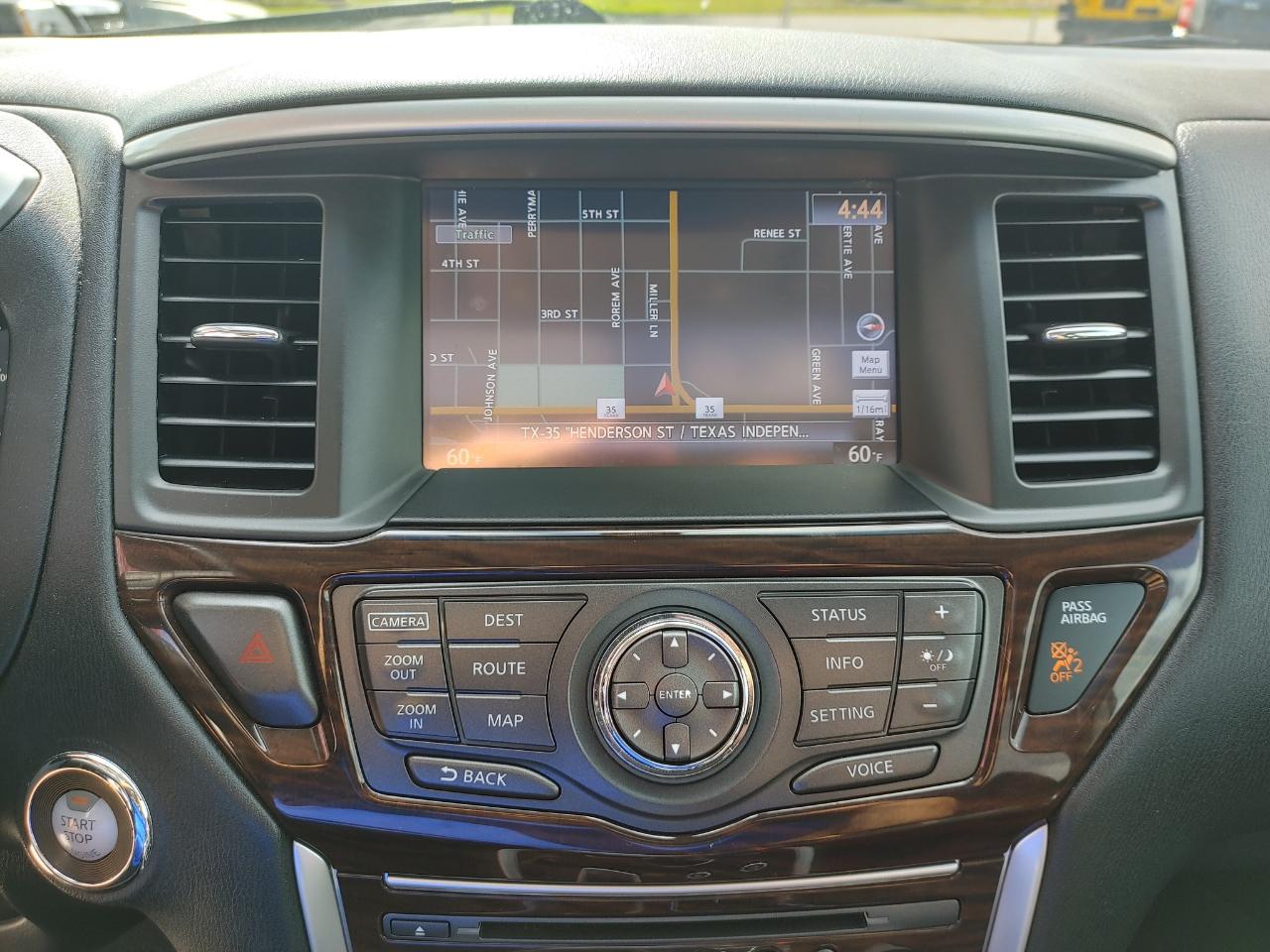 Nissan Pathfinder  2014