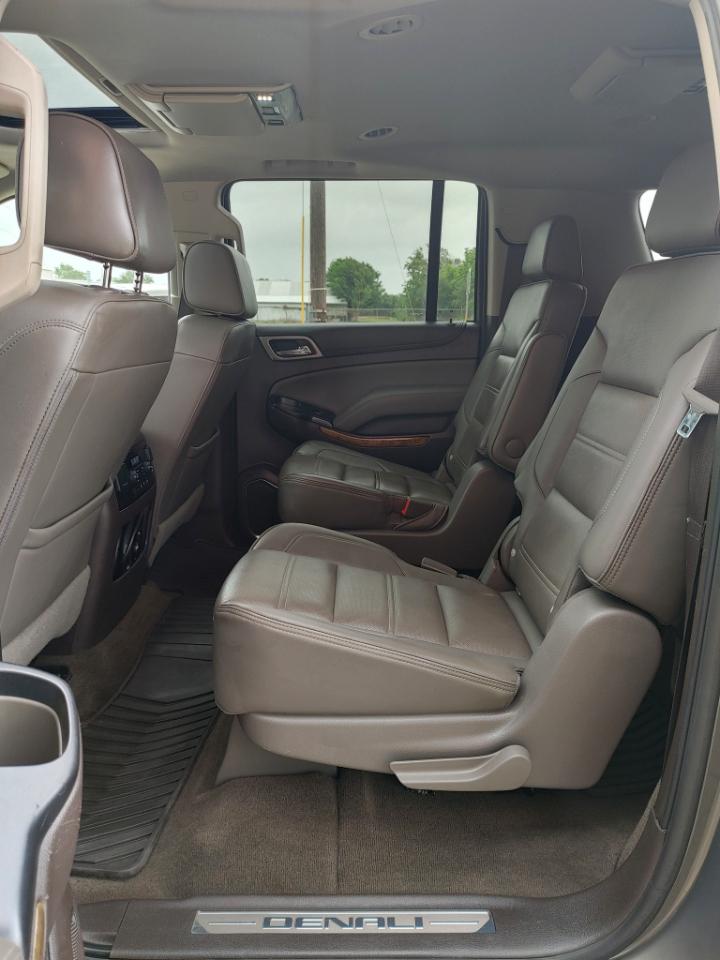 GMC Yukon XL  2017