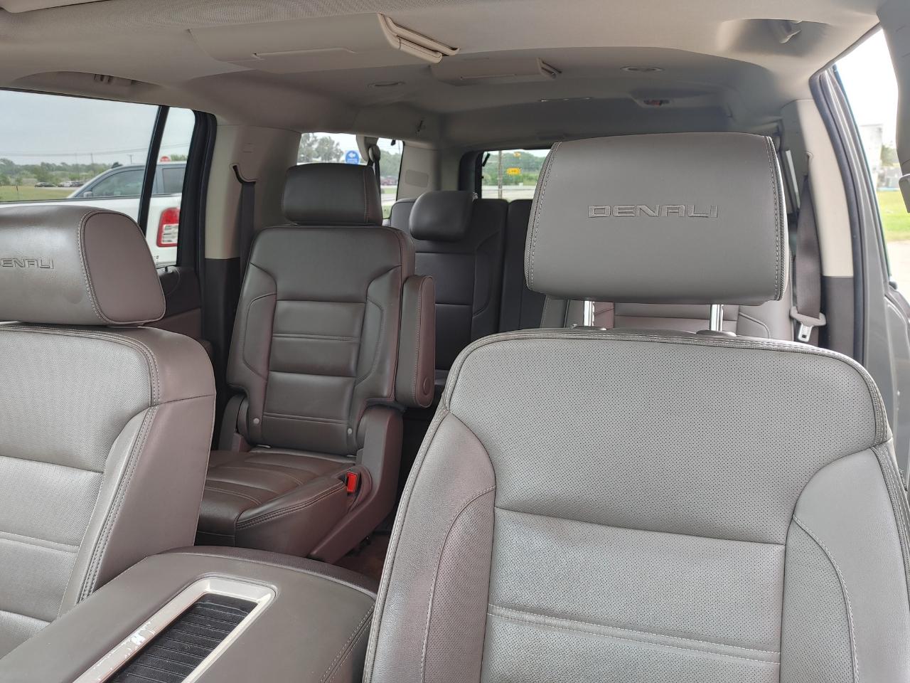 GMC Yukon XL  2017
