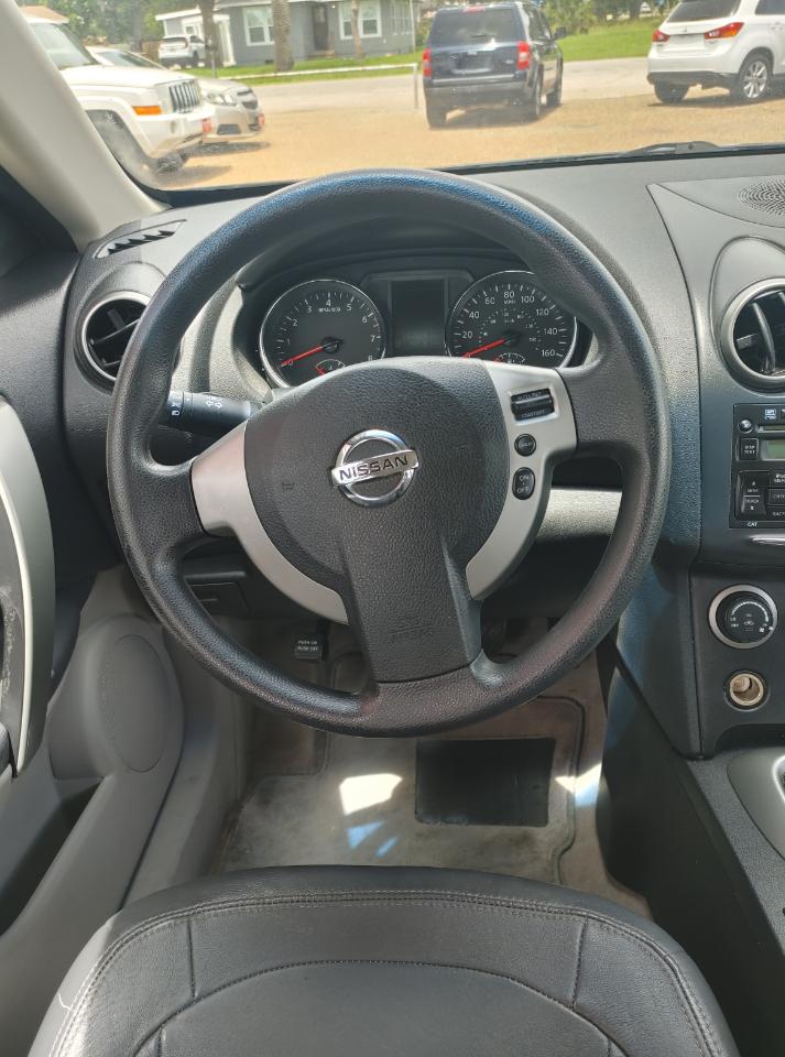 Nissan Rogue  2013