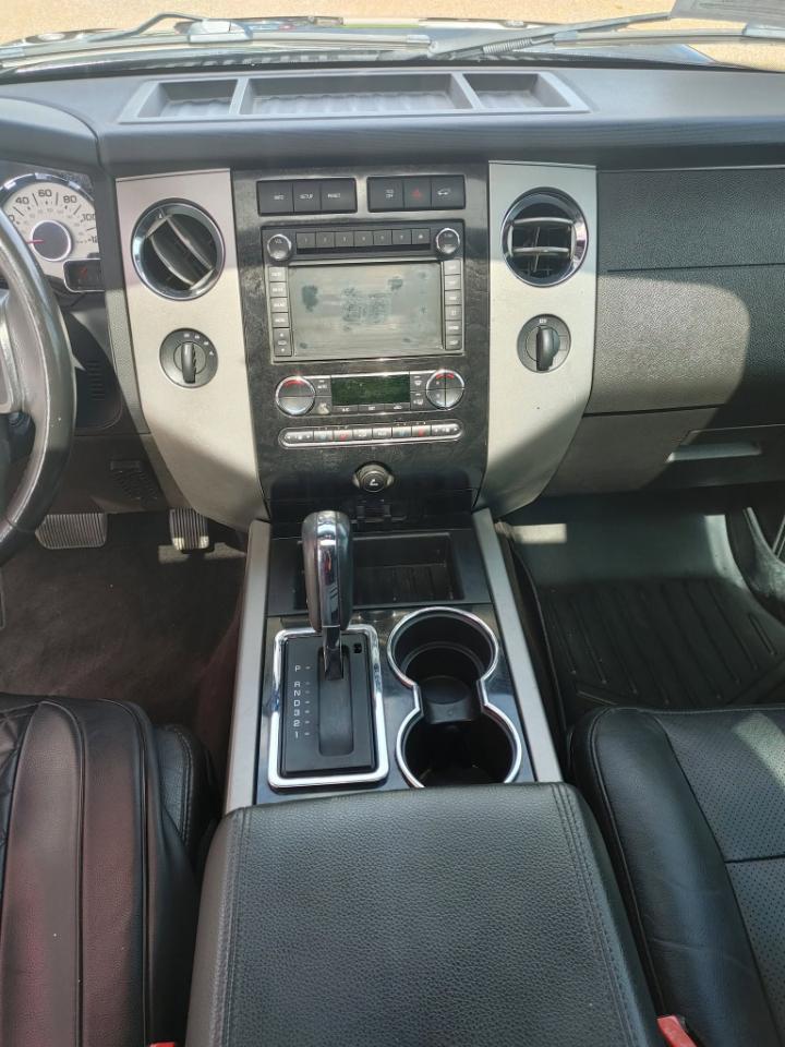 Ford Expedition  2014