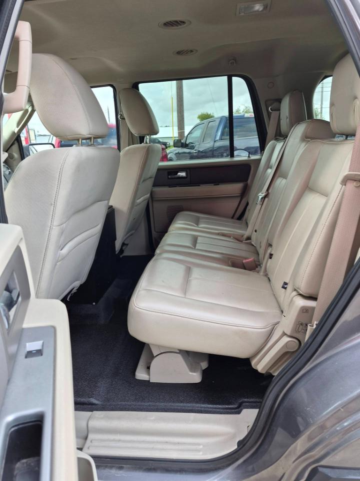 Ford Expedition  2010