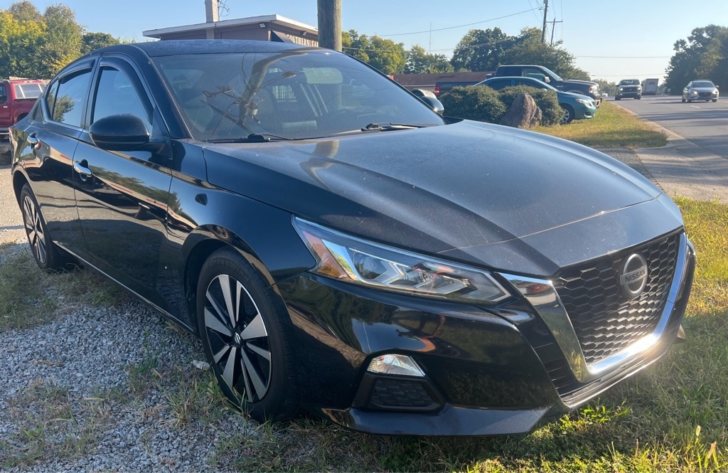 2021 Nissan Altima SV's photo