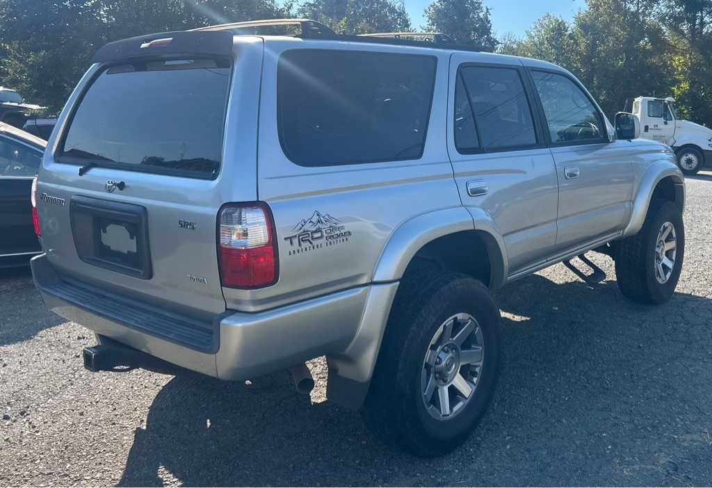 Toyota 4Runner SR5 2WD 2001