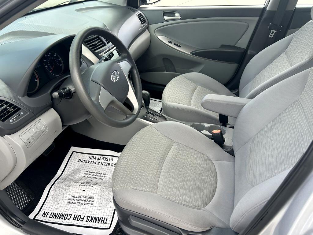 Hyundai Accent  2017 Hyundai Accent  2017