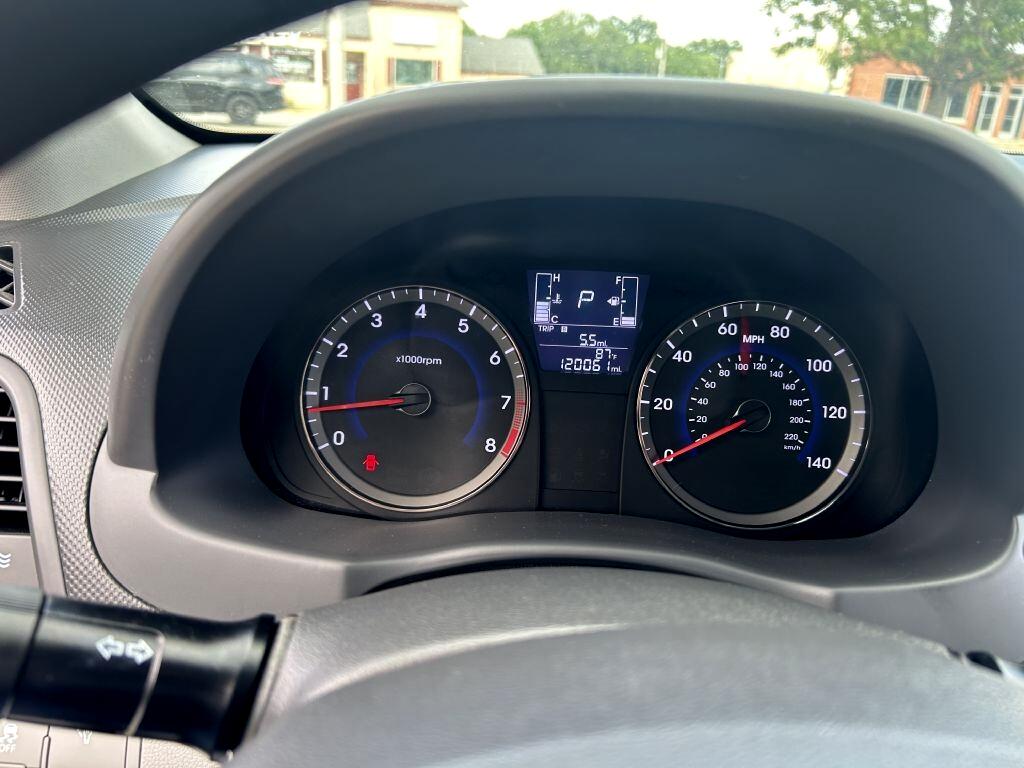 Hyundai Accent  2017 Hyundai Accent  2017