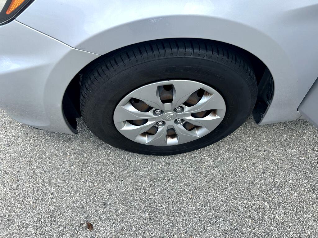 Hyundai Accent  2017 Hyundai Accent  2017