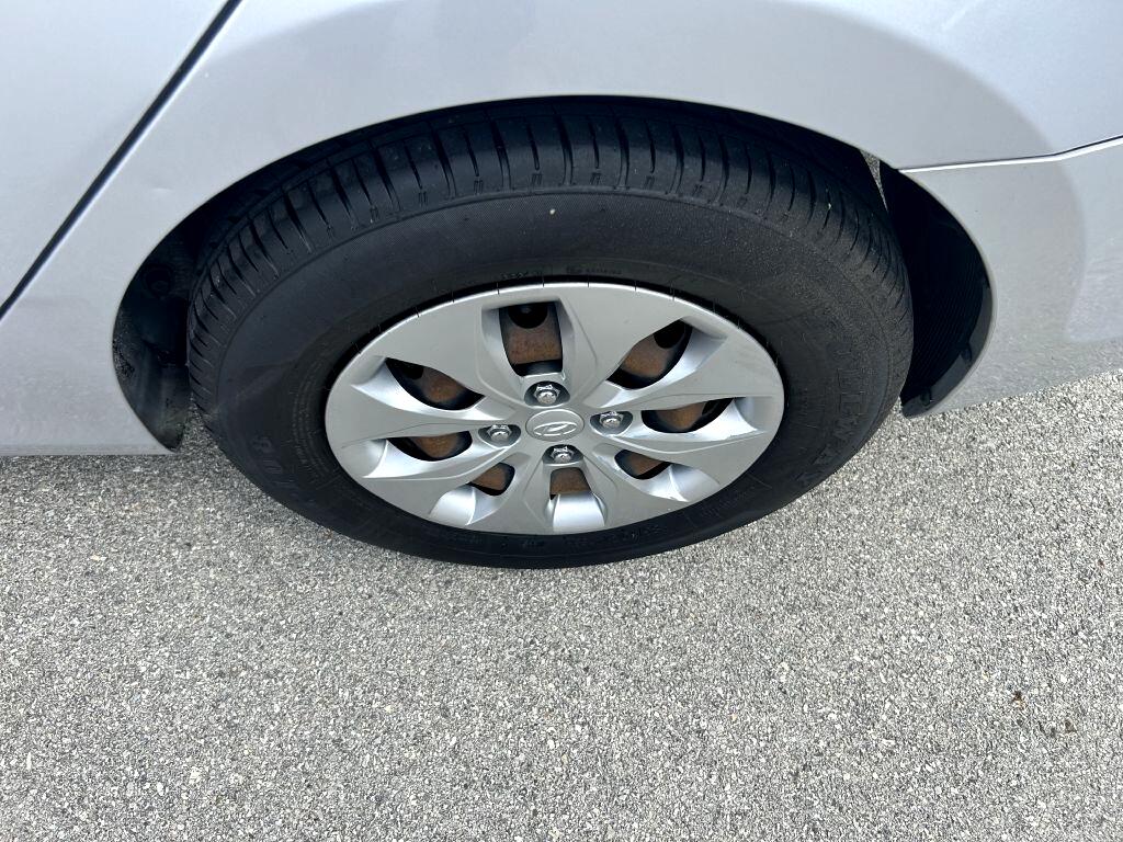 Hyundai Accent  2017 Hyundai Accent  2017