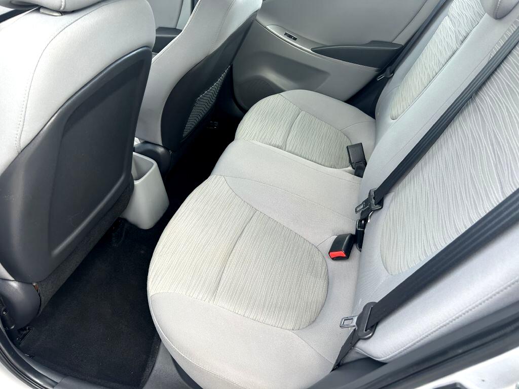 Hyundai Accent  2017 Hyundai Accent  2017