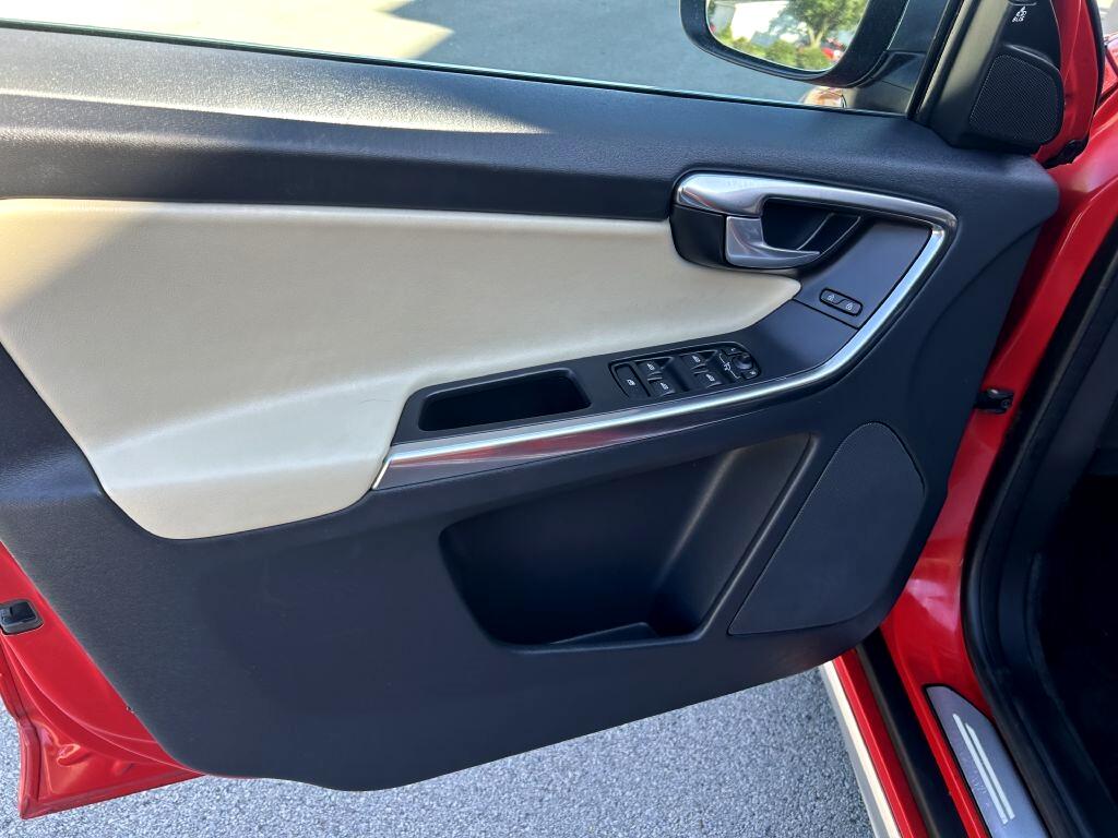 Volvo XC60  2013 Volvo XC60  2013