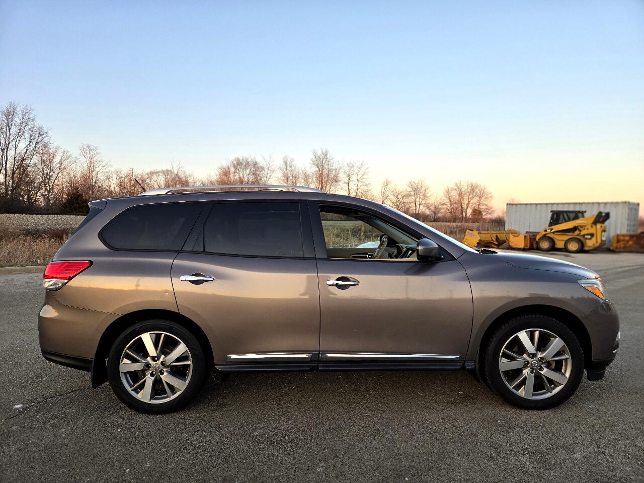 Nissan Pathfinder  2014