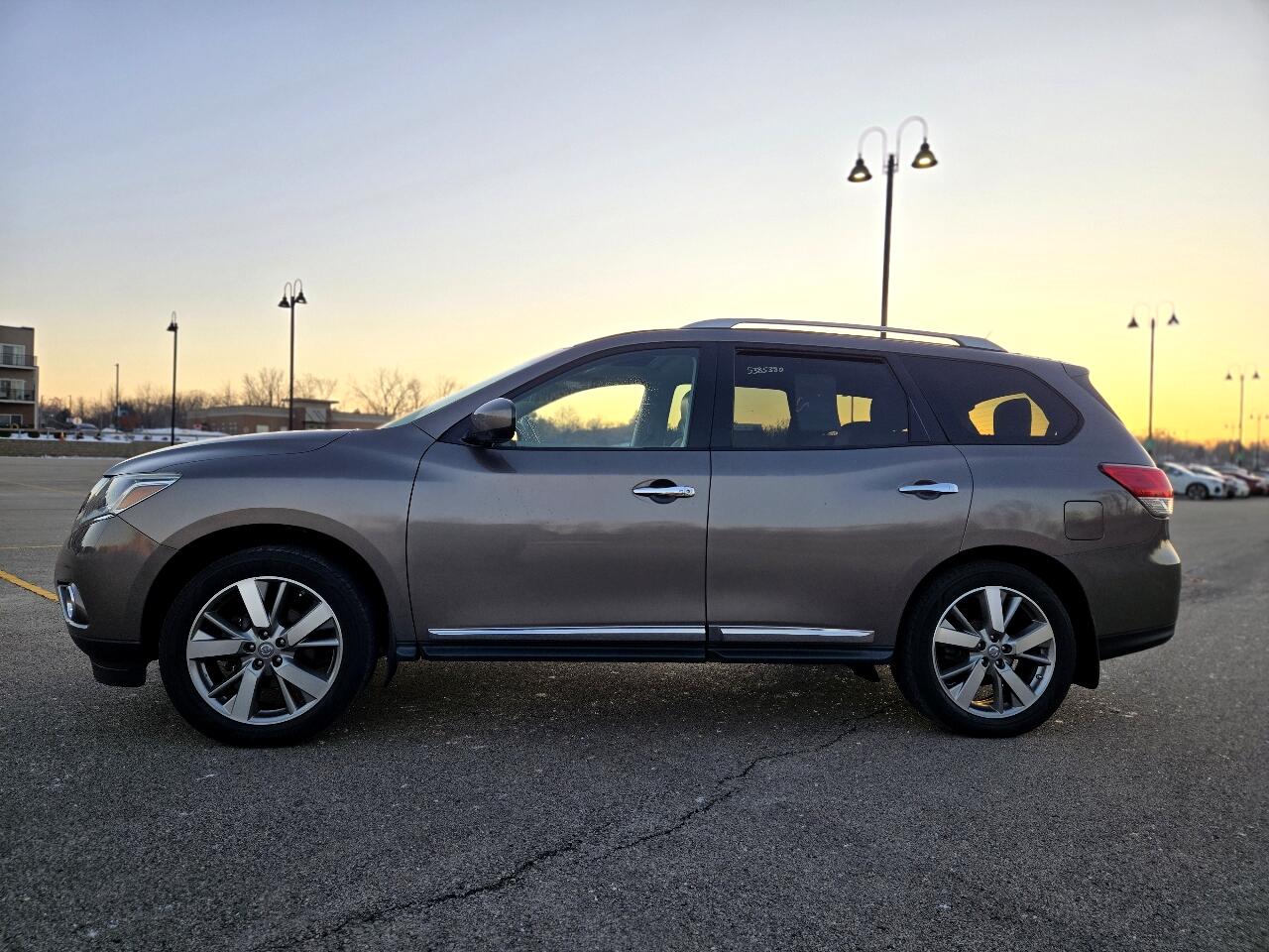 Nissan Pathfinder  2014