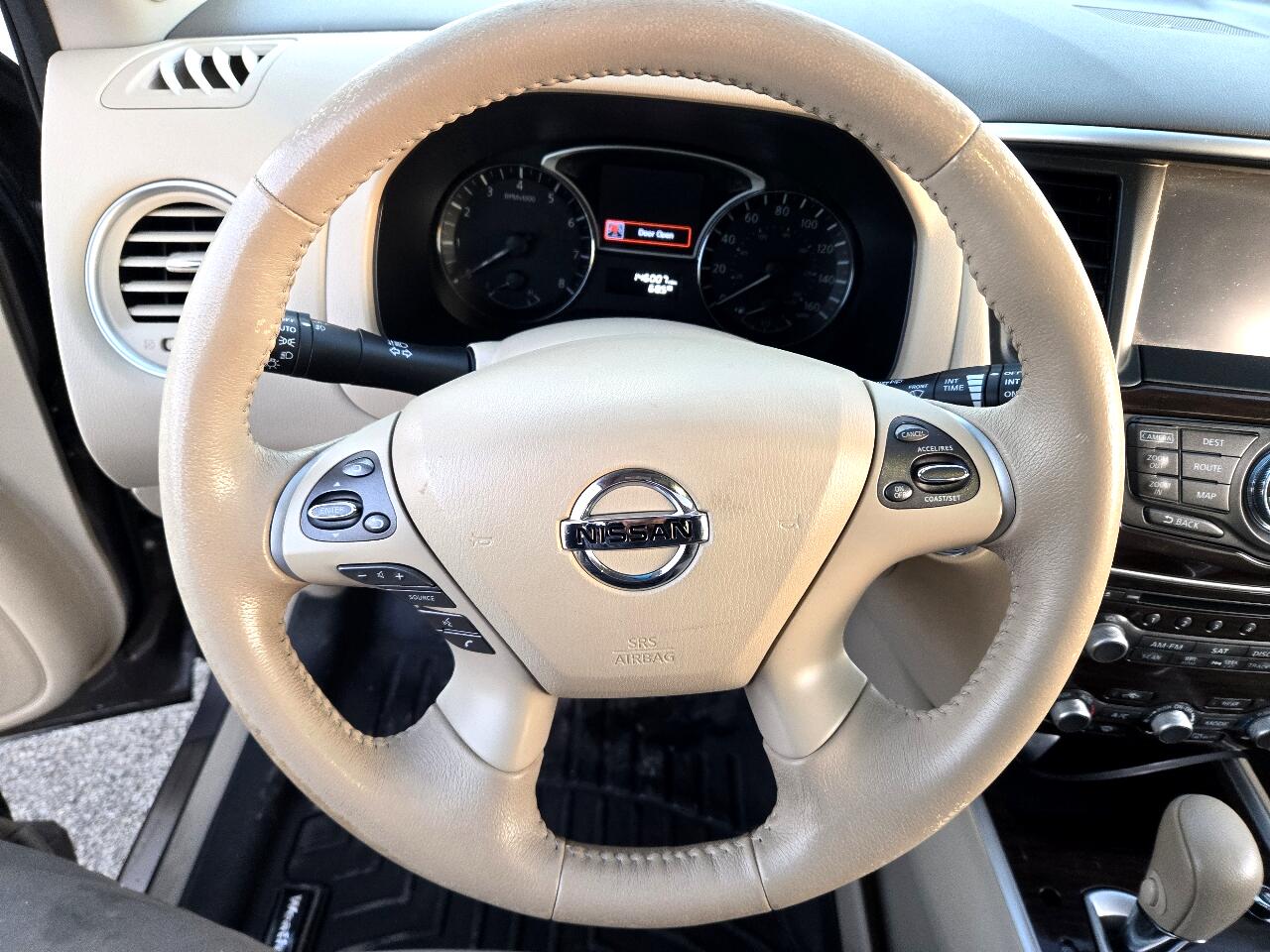 Nissan Pathfinder  2014