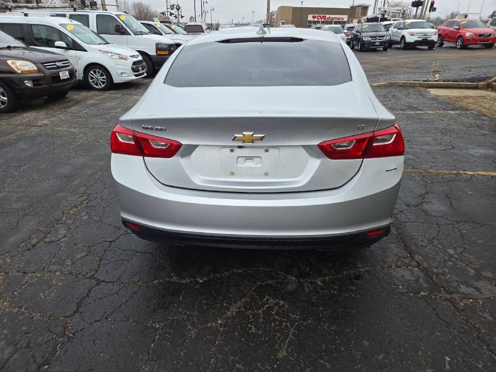 Chevrolet Malibu  2017