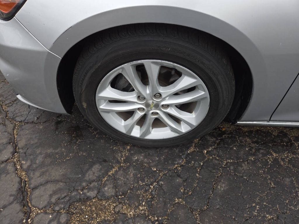 Chevrolet Malibu  2017