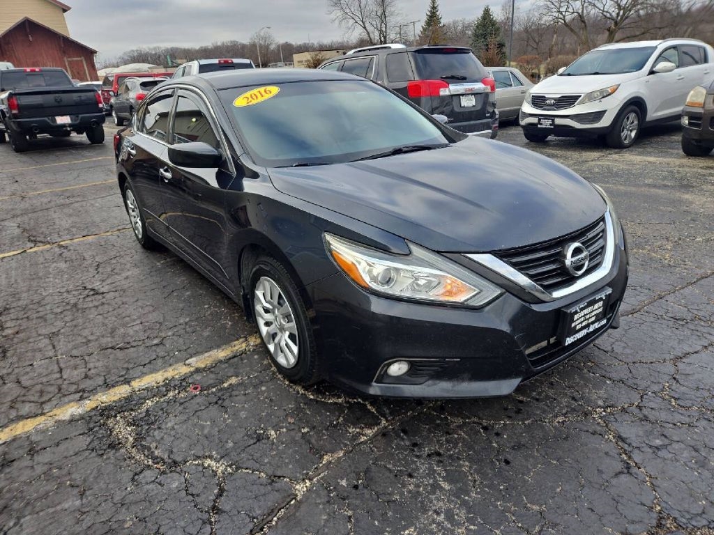 Nissan Altima  2016