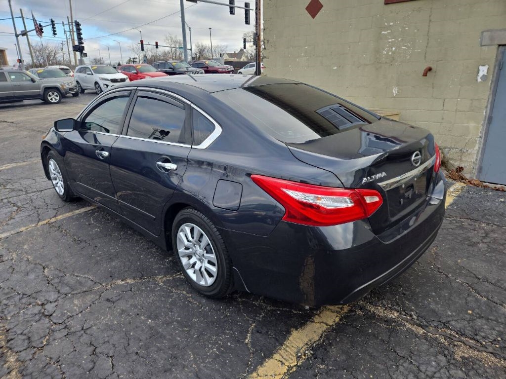 Nissan Altima  2016
