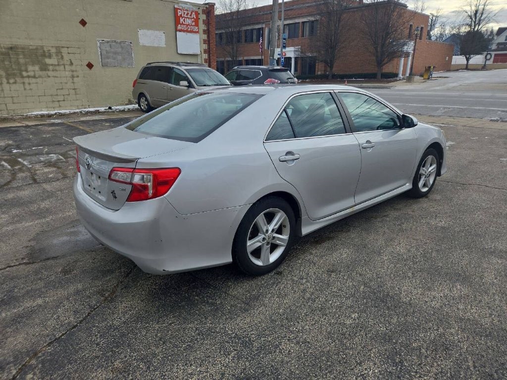 Toyota Camry  2012