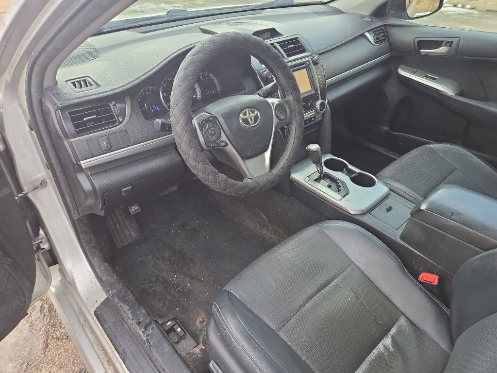 Toyota Camry  2012