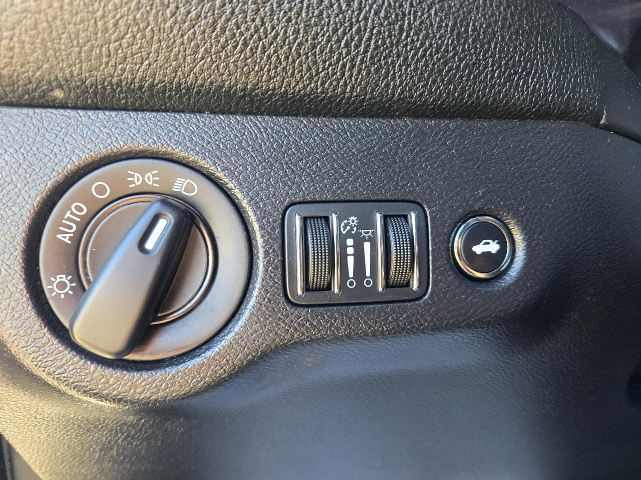 Dodge Challenger  2015