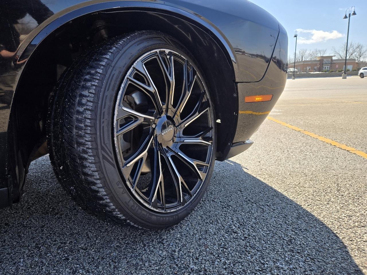 Dodge Challenger  2015