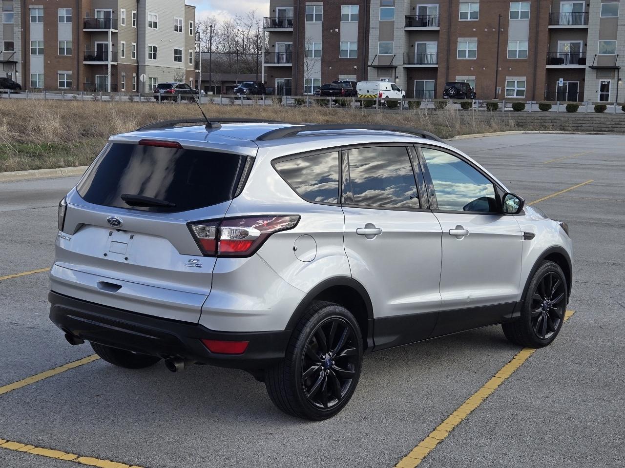 Ford Escape  2017