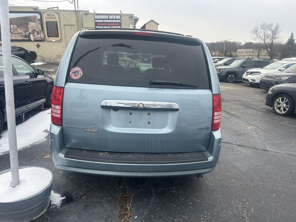 Chrysler Town & Country  2008