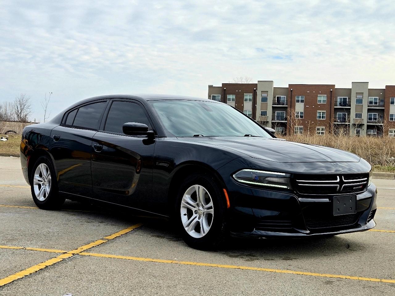 Dodge Charger SE 2017