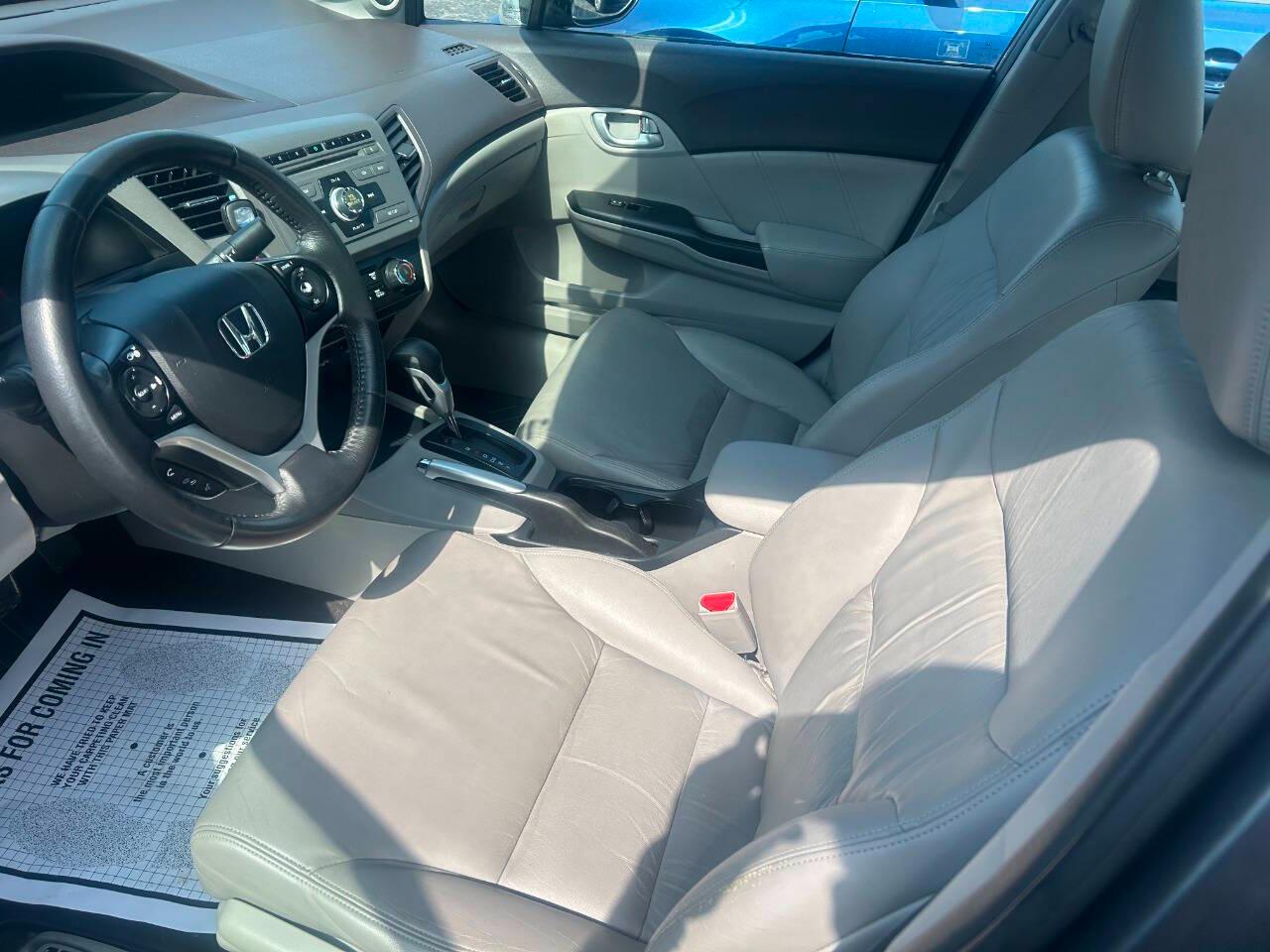 Honda Civic EX-L Sedan 5-Speed AT 2012