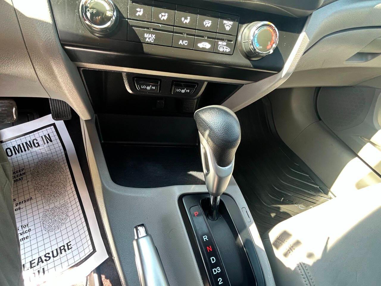 Honda Civic EX-L Sedan 5-Speed AT 2012