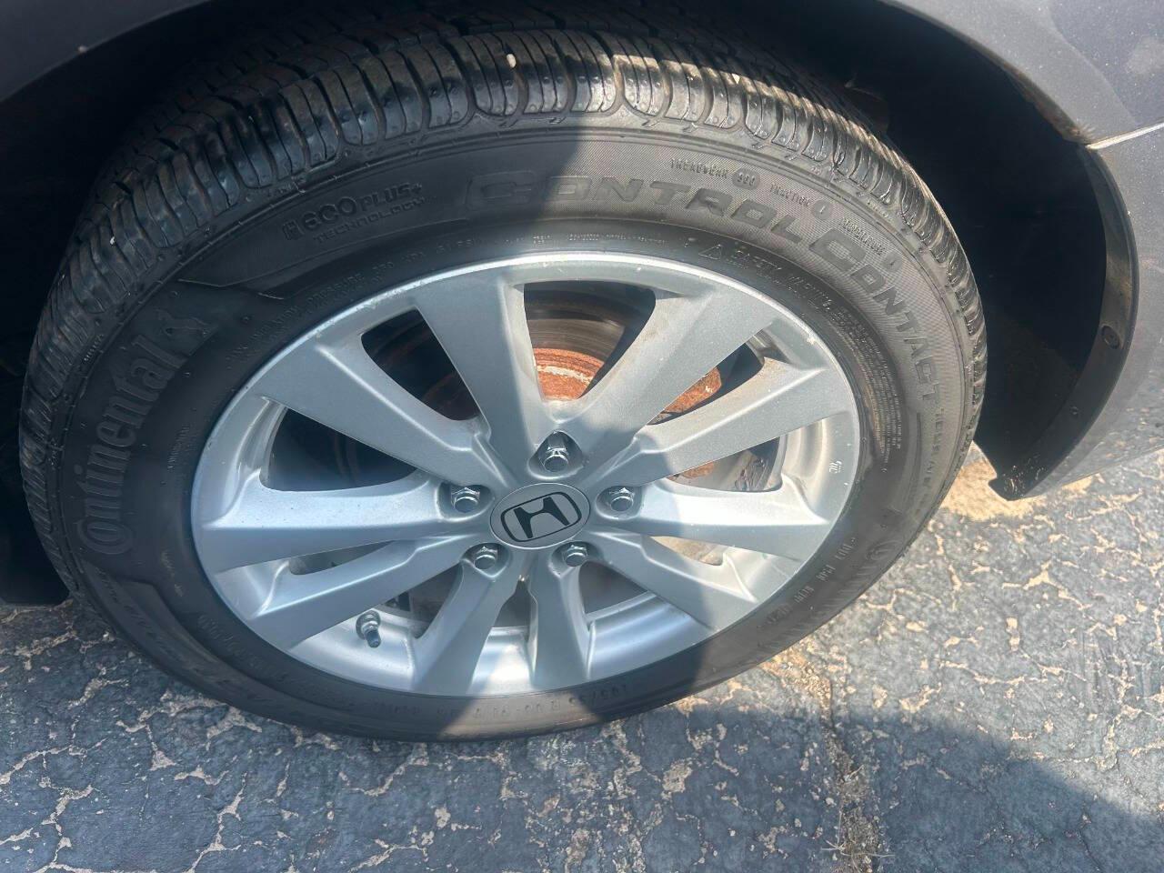 Honda Civic EX-L Sedan 5-Speed AT 2012