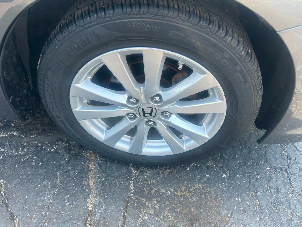 Honda Civic EX-L Sedan 5-Speed AT 2012