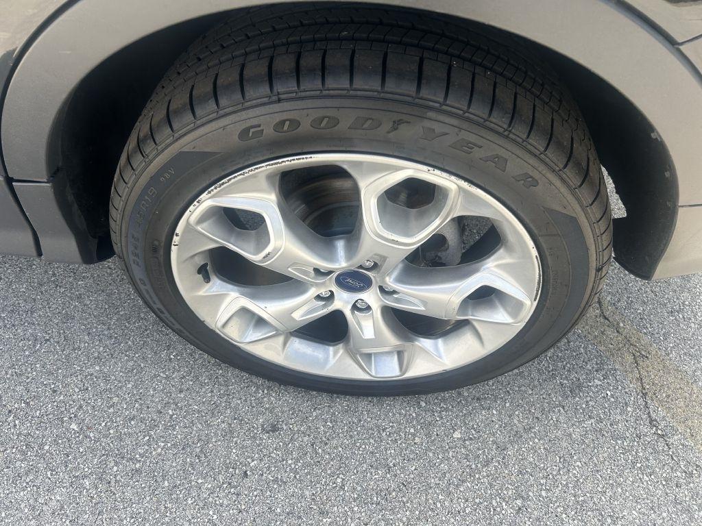 Ford Escape  2014