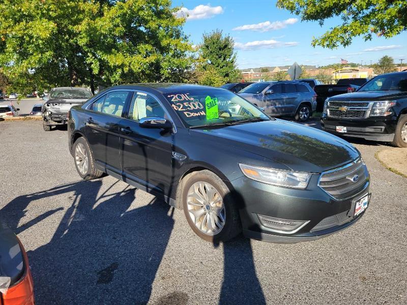 2016 Ford Taurus