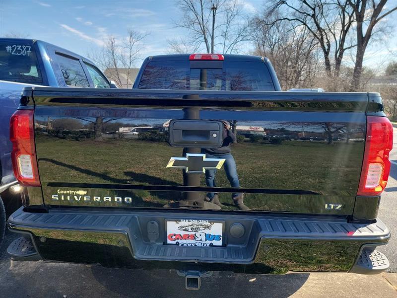 Chevrolet Silverado 1500 LTZ Crew Cab 4WD 2017