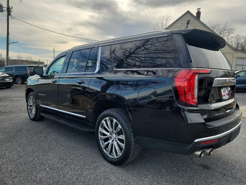 GMC Yukon XL Denali 4WD 2021