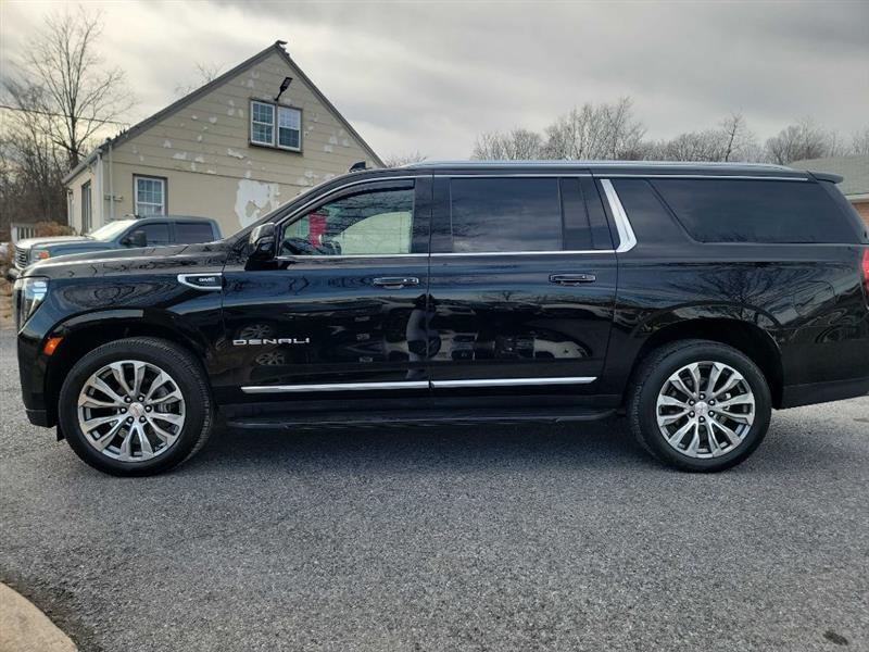 GMC Yukon XL Denali 4WD 2021