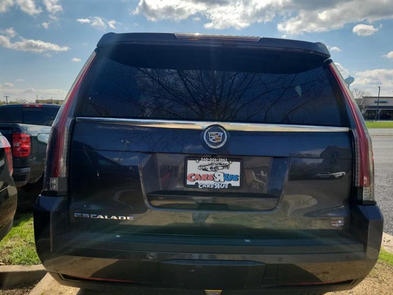 Cadillac Escalade Luxury 4WD 2015