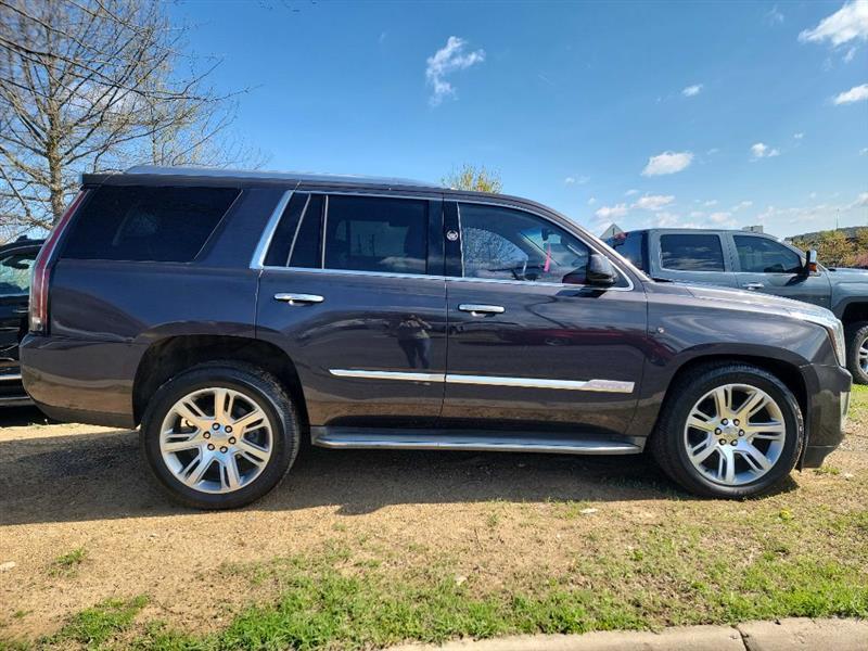 Cadillac Escalade Luxury 4WD 2015