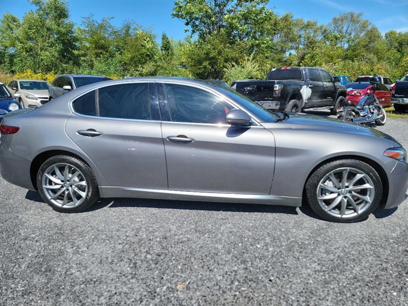 Alfa Romeo Giulia Base AWD 2017