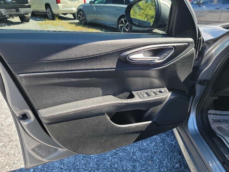 Alfa Romeo Giulia Base AWD 2017