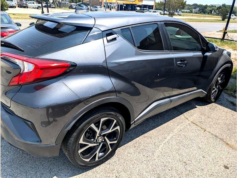 Toyota C-HR XLE 2018