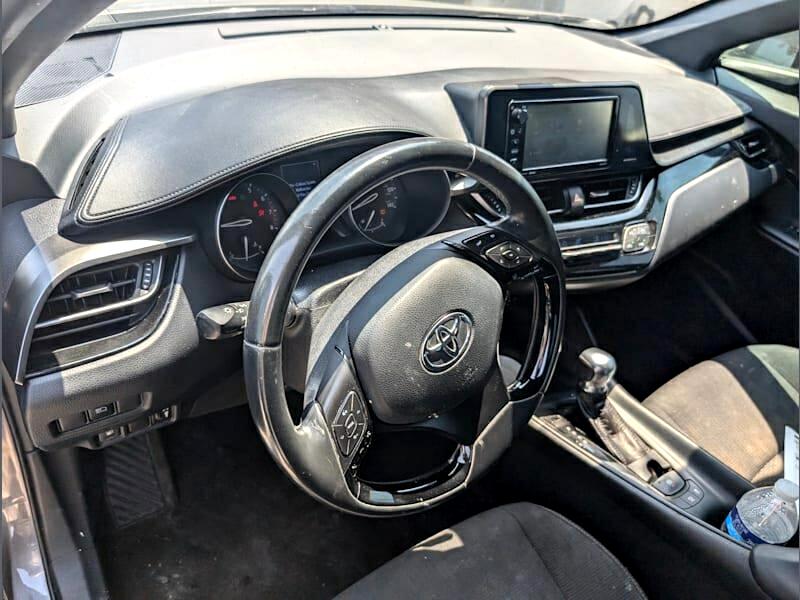 Toyota C-HR XLE 2018